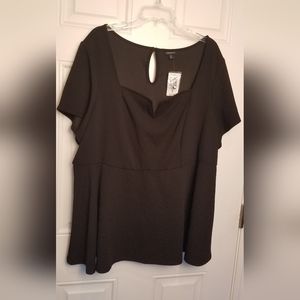 Torrid black top 4X NWT